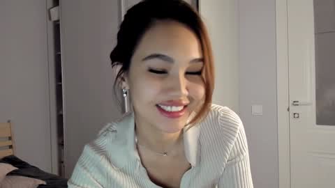 Snapshot of dragon_princesss chatting on 9, 12, 2024 Airi online show from 9, 12, 2024