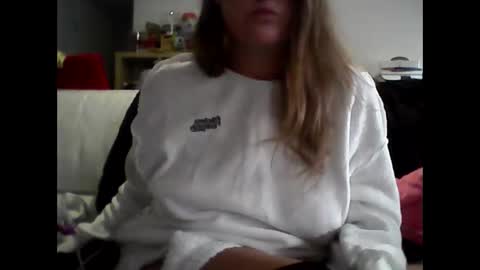 Snapshot of dragonefr chatting on 9, 1, 2025 dragonefr online show from 9, 1, 2025