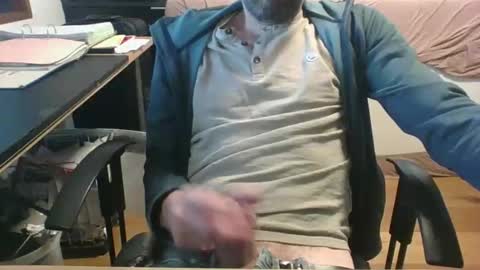 dragonflyy83 online show from 5, 2, 2026