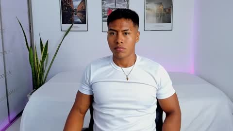 Snapshot of drake_thonson chatting on 26, 10, 2025 drake_thonson online show from 26, 10, 2025