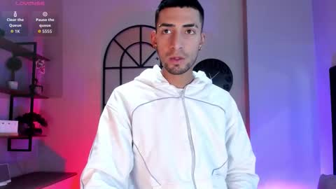 Drake Neuman online show from 4, 12, 2025