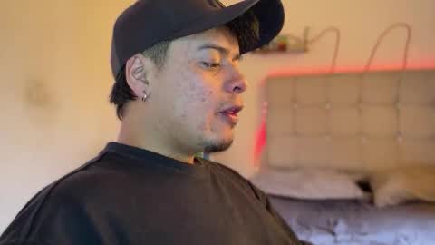 drakeeee online show from 2, 4, 2026