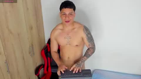 Snapshot of drakesmith02 chatting on 11, 7, 2026 Drake Smith online show from 11, 7, 2026