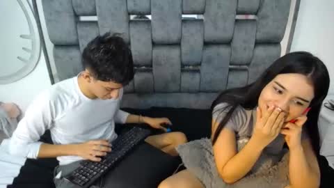 Snapshot of dravith_and_valery chatting on 8, 2, 2025 -- nicolle and jhon -- online show from 8, 2, 2025