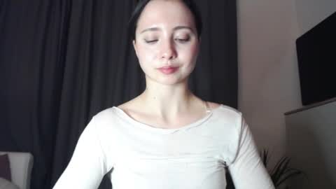 Nicole online show from 28, 11, 2025