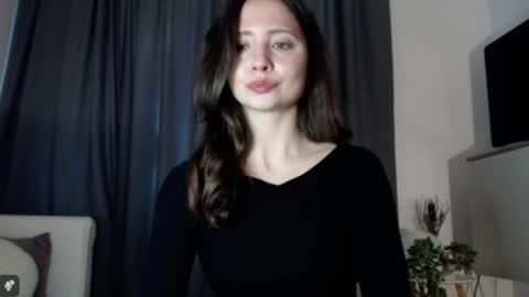 Nicole online show from 7, 4, 2026