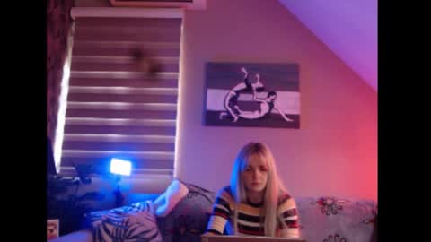 A girl online show from 7, 11, 2025