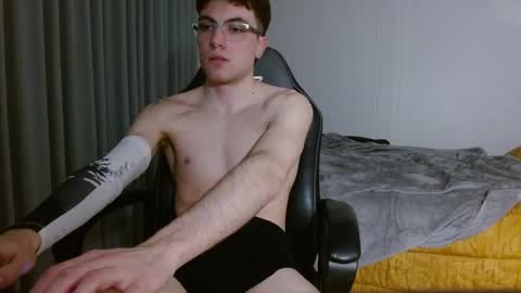Snapshot of dreammicok chatting on 6, 4, 2026 DreamBoy online show from 6, 4, 2026