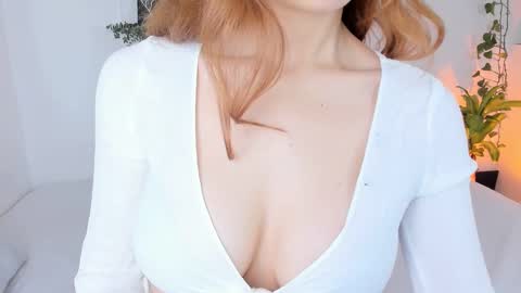 Snapshot of dreamsgirl18 chatting on 15, 1, 2025 Evablonde Abby black hair online show from 15, 1, 2025