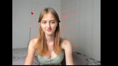 dreamy_pollyyy online show from 2, 7, 2026
