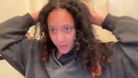 RIRI OR DREAMY online show from 14, 3, 2026