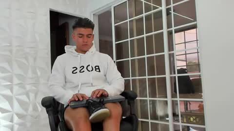 Kevin online show from 27, 2, 2025