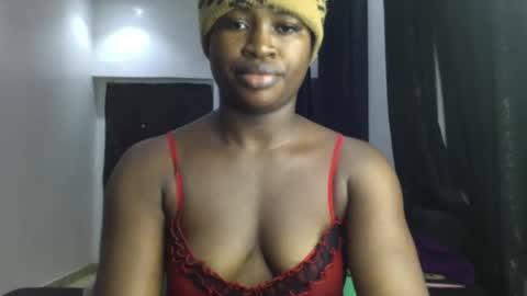 dripping_luna online show from 31, 12, 2024