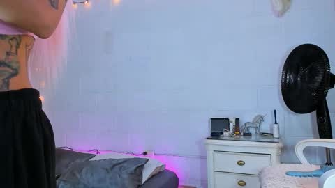 drippyorlove online show from 18, 5, 2026