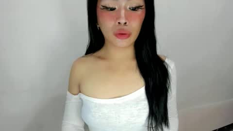 miss. Erika online show from 17, 10, 2025