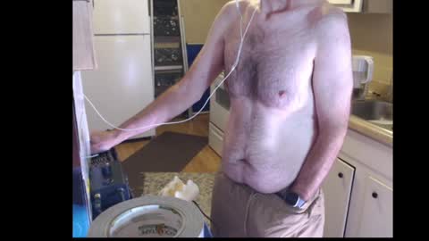 Snapshot of drmbigg chatting on 7, 4, 2026 Hello Hope you enjoy what you see. I love attention in dirty talk and tips thickcock edging precum dirtyTalk C2C online show from 7, 4, 2026