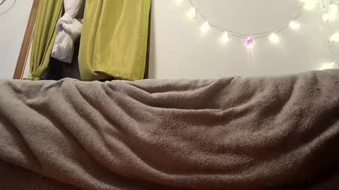 Snapshot of droc1824 chatting on 3, 12, 2024 droc1824 online show from 3, 12, 2024