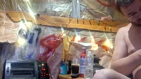 Snapshot of droc1824 chatting on 18, 11, 2025 droc1824 online show from 18, 11, 2025