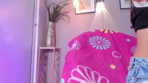 dulce__fiore07 online show from 15, 9, 2025