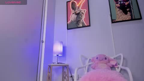 dulce__fiore07 online show from 13, 1, 2026