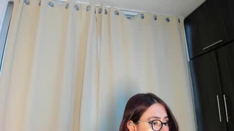 Snapshot of dulce_abigail chatting on 18, 11, 2025 ABIGAIL online show from 18, 11, 2025