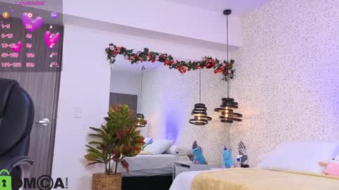 dulce_isabel_ online show from 9, 4, 2026