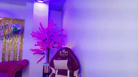 dulce_viioleta online show from 18, 12, 2025