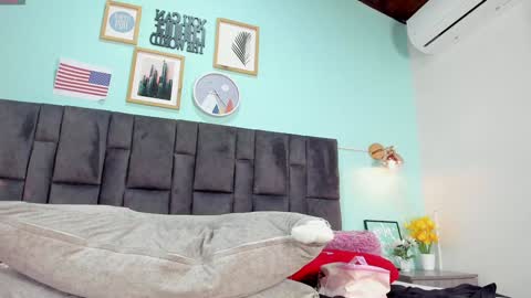 Snapshot of dulceaurora_ chatting on 25, 1, 2025 DULCE AURORA online show from 25, 1, 2025