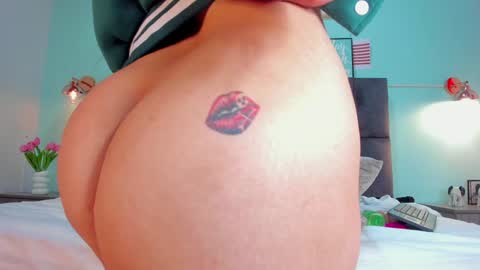 Snapshot of dulceaurora_ chatting on 31, 1, 2025 DULCE AURORA online show from 31, 1, 2025
