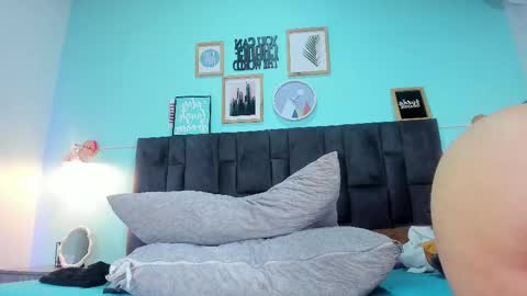 Snapshot of dulceaurora_ chatting on 26, 2, 2025 DULCE AURORA online show from 26, 2, 2025