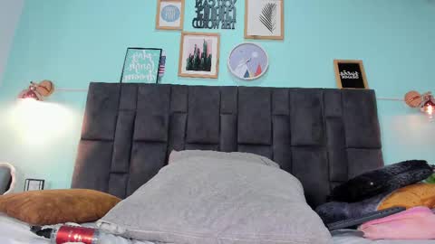 Snapshot of dulceaurora_ chatting on 10, 3, 2025 DULCE AURORA online show from 10, 3, 2025