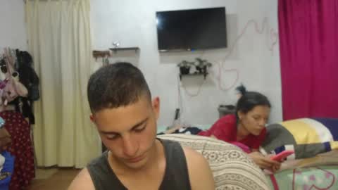 Snapshot of dulcetentations chatting on 8, 5, 2026 shany y alan online show from 8, 5, 2026