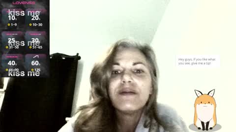 Snapshot of dumbbellsandcookies74 chatting on 6, 1, 2025 Erin online show from 6, 1, 2025