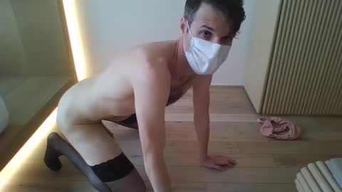 dumbslut28 online show from 12, 3, 2025