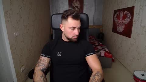 Snapshot of duncanstones chatting on 21, 12, 2024 DuncanStone online show from 21, 12, 2024