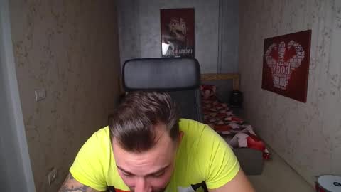 Snapshot of duncanstones chatting on 2, 1, 2025 DuncanStone online show from 2, 1, 2025