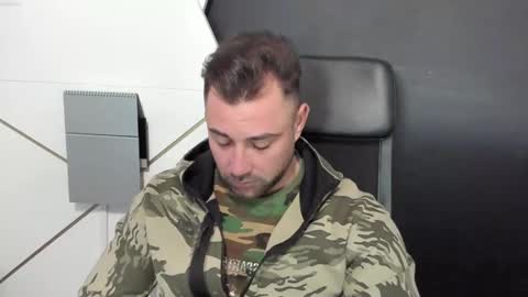 Snapshot of duncanstones chatting on 8, 3, 2025 DuncanStone online show from 8, 3, 2025