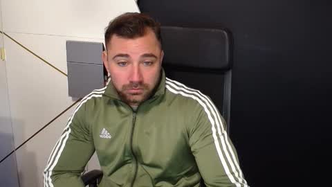 Snapshot of duncanstones chatting on 23, 9, 2025 DuncanStone online show from 23, 9, 2025