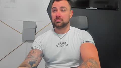 Snapshot of duncanstones chatting on 8, 1, 2026 DuncanStone online show from 8, 1, 2026