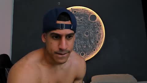 Snapshot of duran_dhikol1 chatting on 4, 2, 2026 duran_dhikol1 online show from 4, 2, 2026