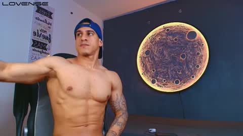 duran_dhikol1 online show from 2, 4, 2026