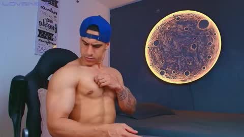 duran_dhikol1 online show from 17, 4, 2026