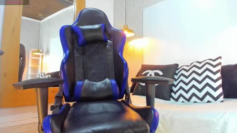 DUSAN  GREY online show from 3, 3, 2026