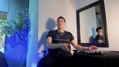 Snapshot of dustin_sonne chatting on 2, 7, 2026 Dustin Sonne online show from 2, 7, 2026