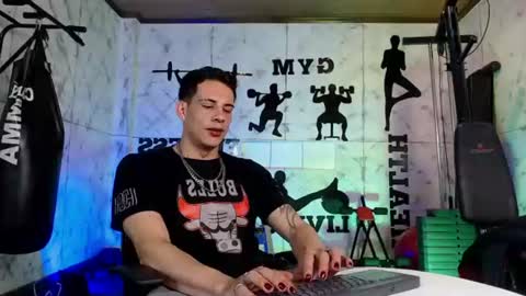 Snapshot of dustin_sonne chatting on 19, 7, 2026 Dustin Sonne online show from 19, 7, 2026