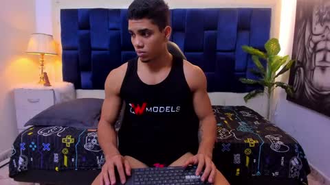 Snapshot of dustyn__michelle chatting on 28, 5, 2026 DUSTYN MICHELLE online show from 28, 5, 2026