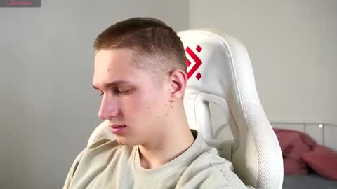 Dustyn online show from 28, 2, 2025