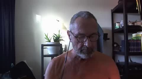 Snapshot of dutchpear chatting on 30, 11, 2025 DutchPear online show from 30, 11, 2025