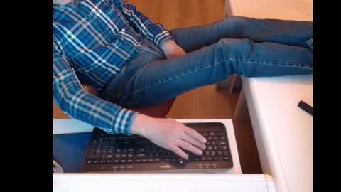 dutchpornking2 online show from 18, 2, 2025