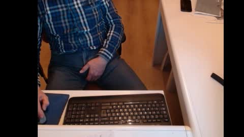 dutchpornking2 online show from 10, 3, 2025